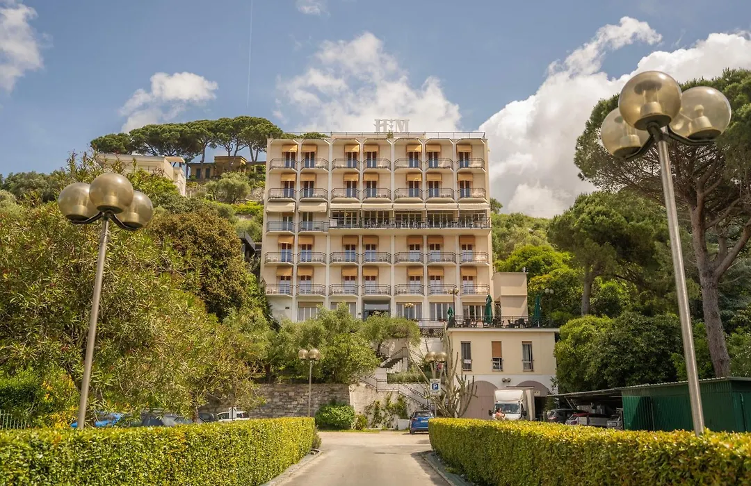 Hotel Mediterraneo-1